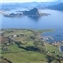 Geilevika, le port au sud de Godøy, avec son pain de sucre caractéristique.